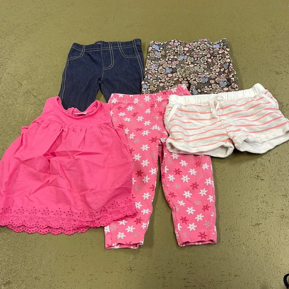Infant Girl’s 5 Piece Lot Size 9-12 Month